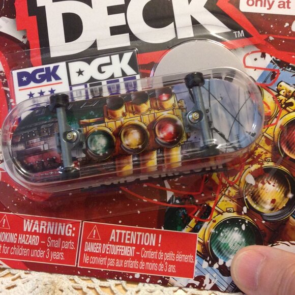 Tech Deck DGK Steeze Spin Master Series Fingerboard  Toy, Collectible - Picture 2 of 4